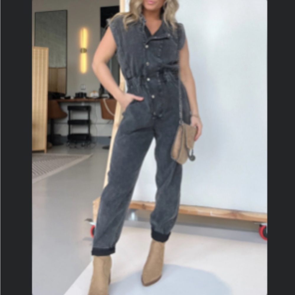 Women’s black Jumper button down jumpsuit